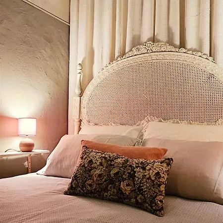 Alma House - *